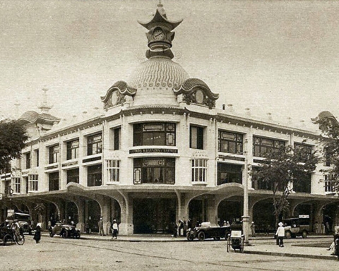 Les Grands Magasins Charner Saigon 1925