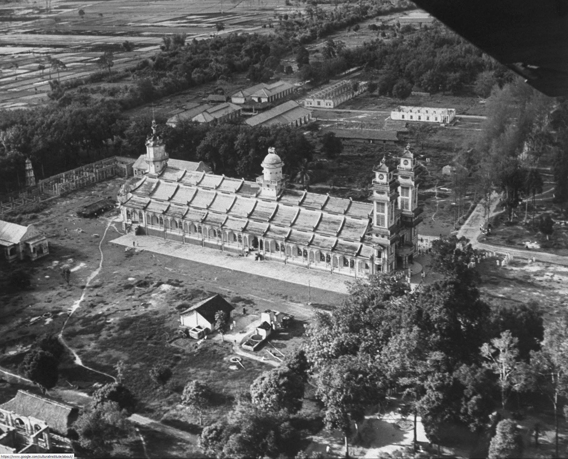 Cao Đài 1948