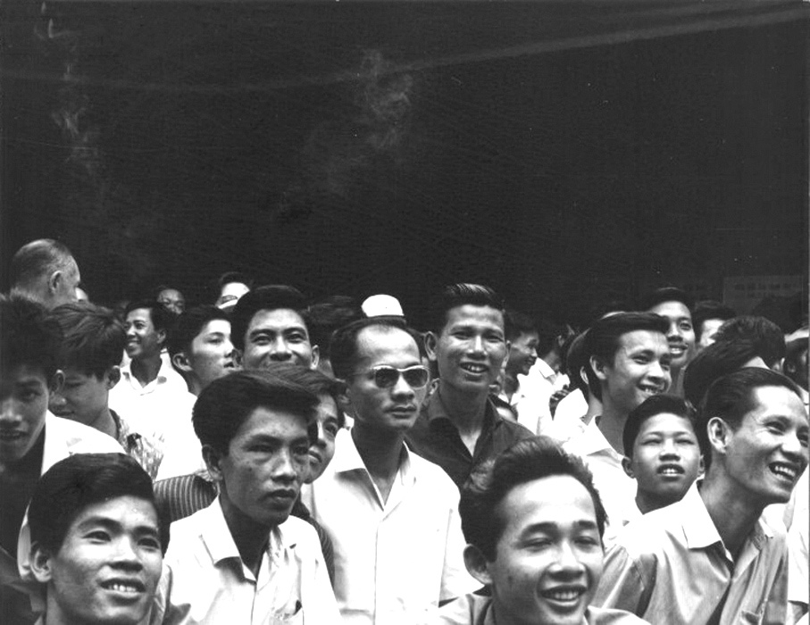 Đường phố Sài Gòn sau đảo chánh 1-11-1963