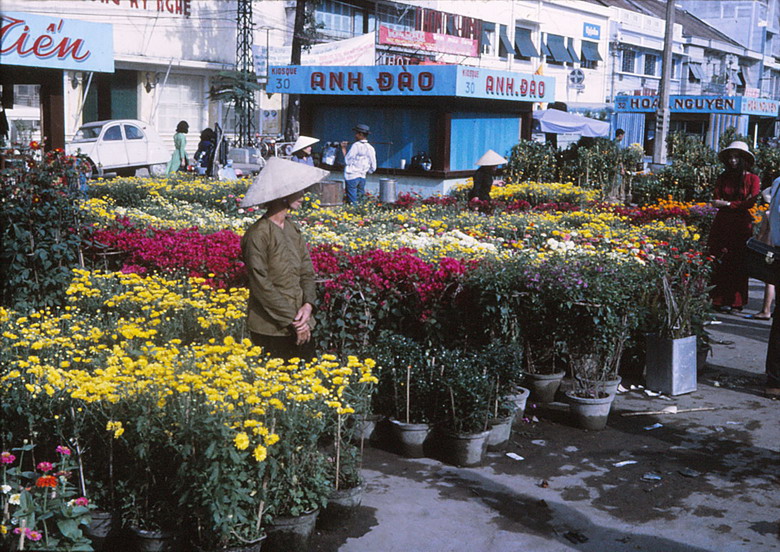Chợ hoa Tết đường Nguyễn Huệ Trước 1975