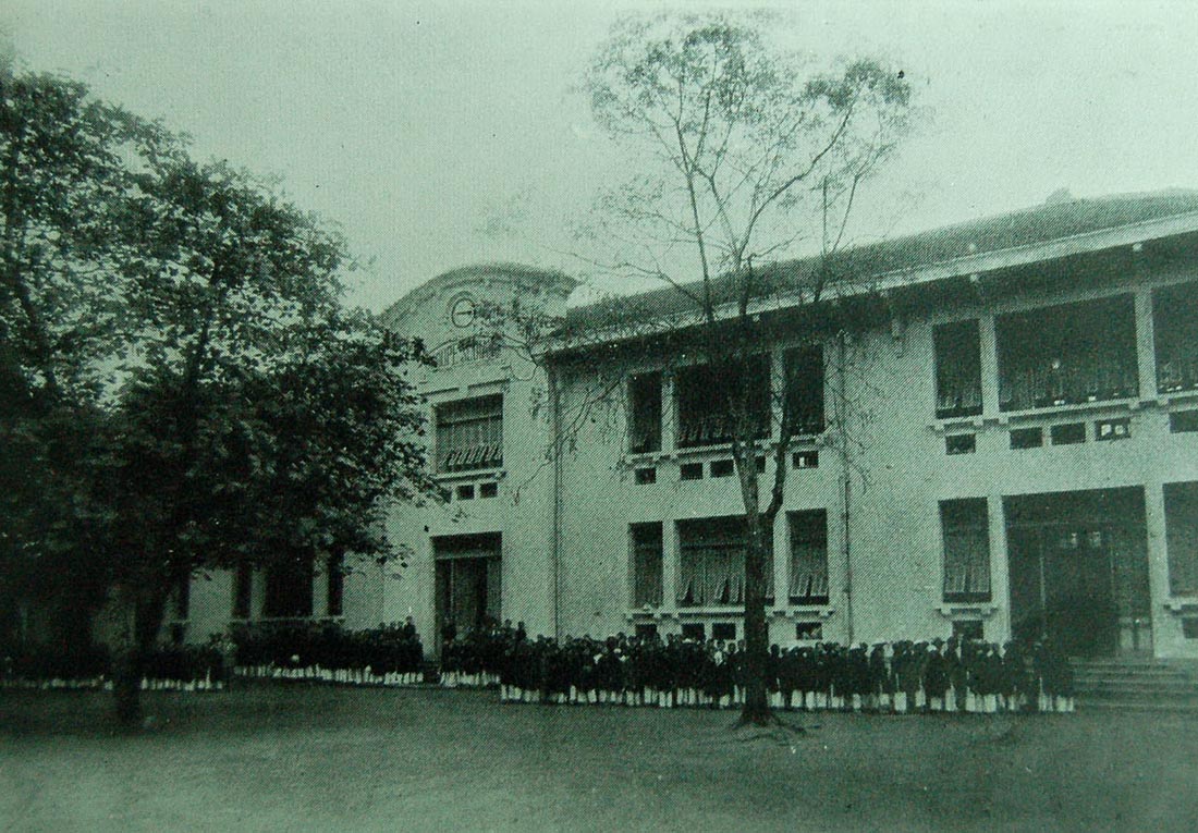 Nền giáo dục ở Tonkin - Trường Amiral Courbet ở Hà Nội