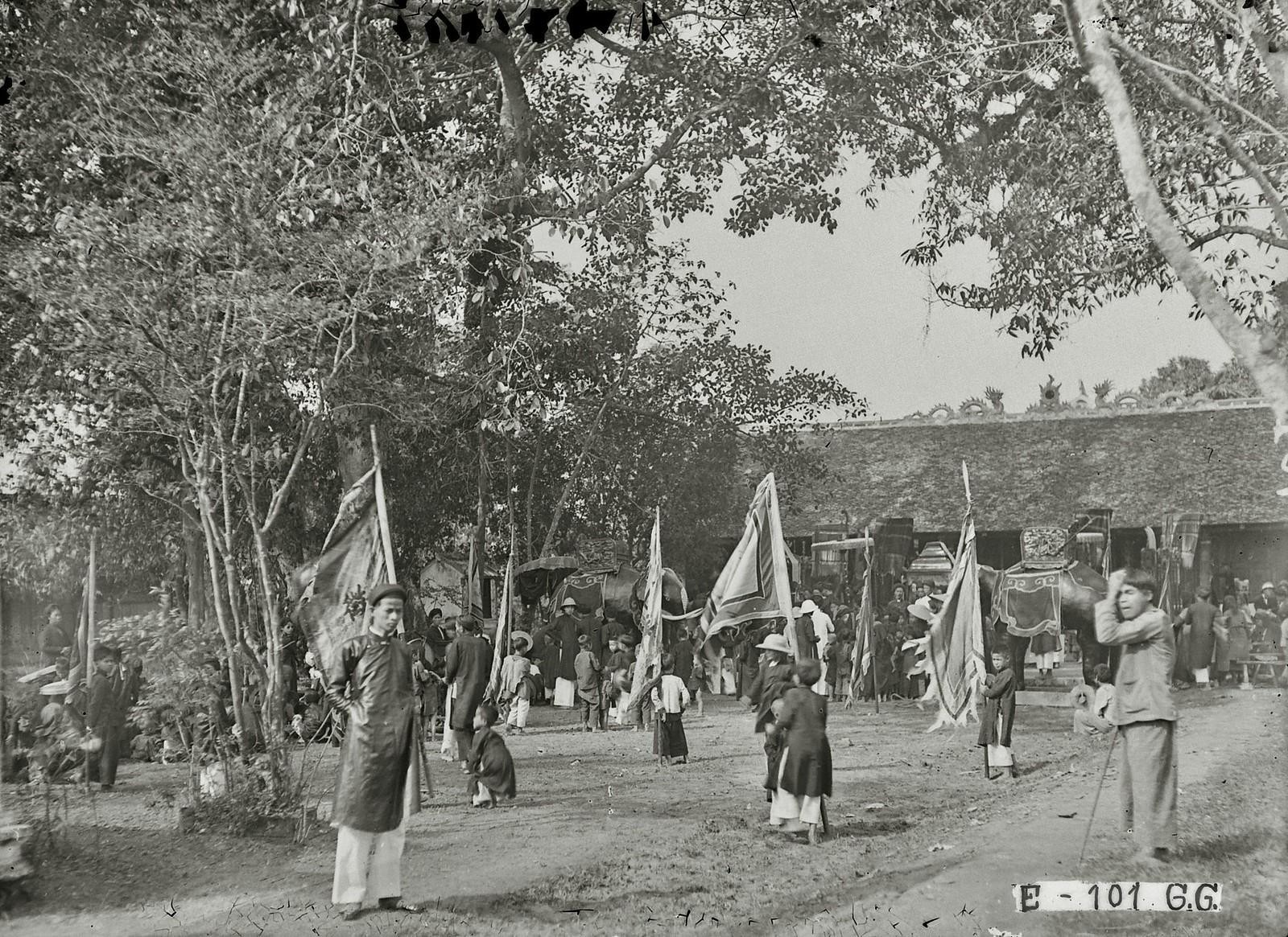 Lễ hội đền Đồng Nhân ở Hà Nội thập niên 1920